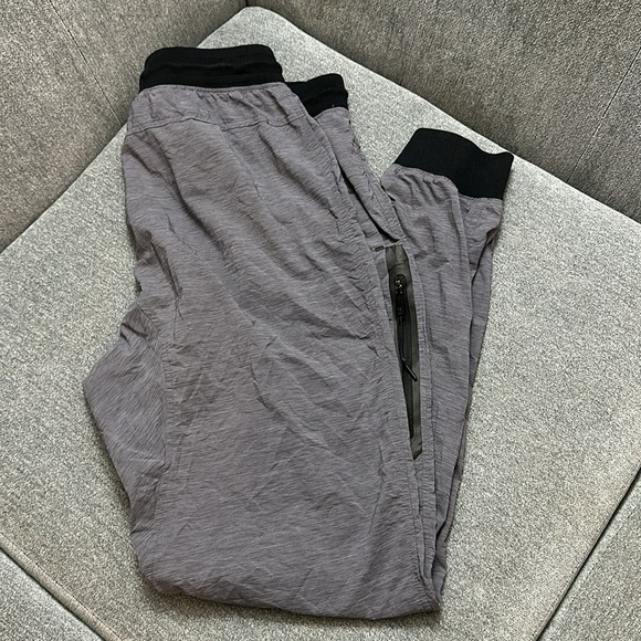 Nike Women’s Nylon Jogger Pants Size S- Gray - Picture 3 of 6